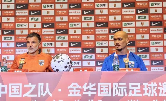 泰国主帅:希望让泰国球迷自豪;一直关注中国队的变化